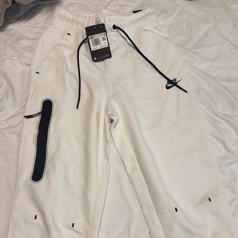 Nike Tech Fleece Womens XS White